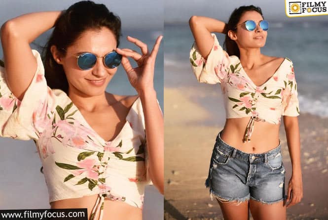 Andrea Jeremiah: బీచ్ వద్ద పొట్టి నిక్కర్లో హీరోయిన్ గ్లామర్ షో.. వైరల్ అవుతున్న ఆండ్రియా లేటెస్ట్ ఫోటోలు..!