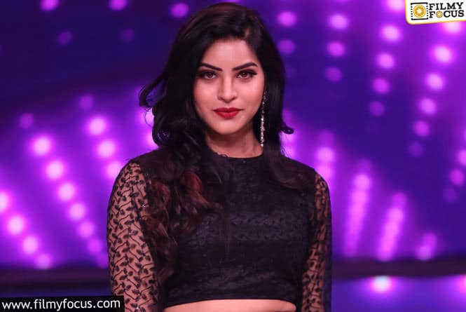 Priyanka Singh: టవల్ కట్టుకుని ప్రియాంక సింగ్ గ్లామర్ షో.. ఫోటోలు వైరల్!