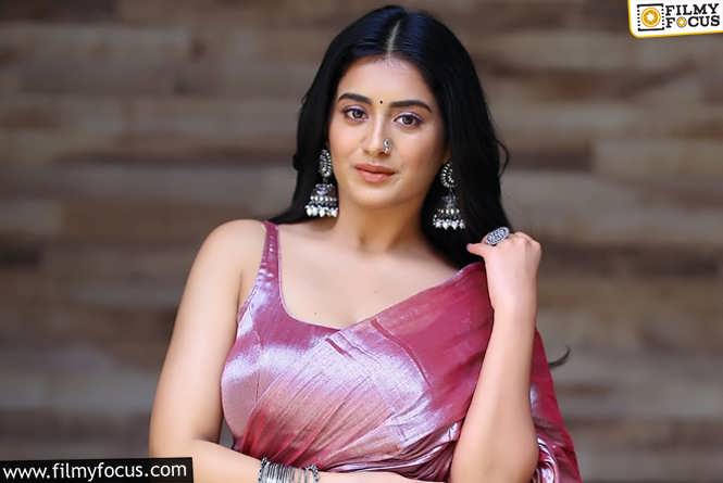 Rashi Singh: నడుము అందాలతో ఉక్కిరి బిక్కిరి చేస్తున్న ముంబై ముద్దుగుమ్మ…వైరల్ అవుతున్న రాశీ సింగ్‌ ఫోటోలు..!