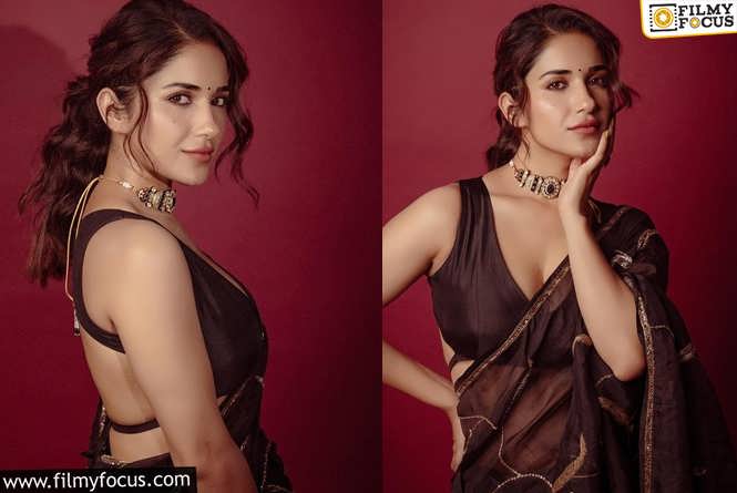 Ruhani Sharma: రుహానీ శర్మ యమ గ్లామరస్ ఫోటోలు వైరల్..!